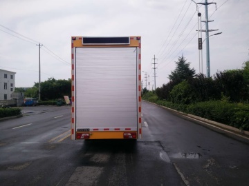 Traffic Cone Gathering Truck