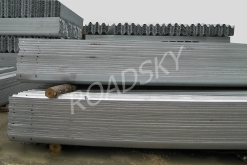 Metal W Beam Crash Barrier